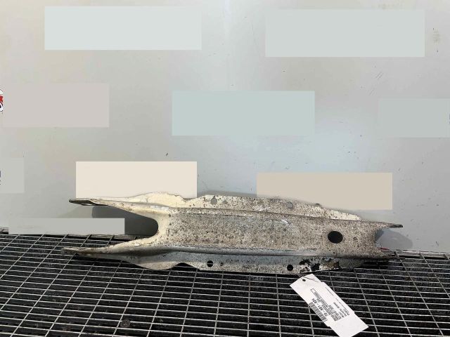 bontott MERCEDES-BENZ CLA Bal hátsó Alsó Lengőkar