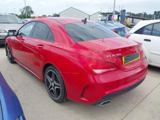 bontott MERCEDES-BENZ CLA Bal hátsó Csomagtér Burkolat (Műanyag)