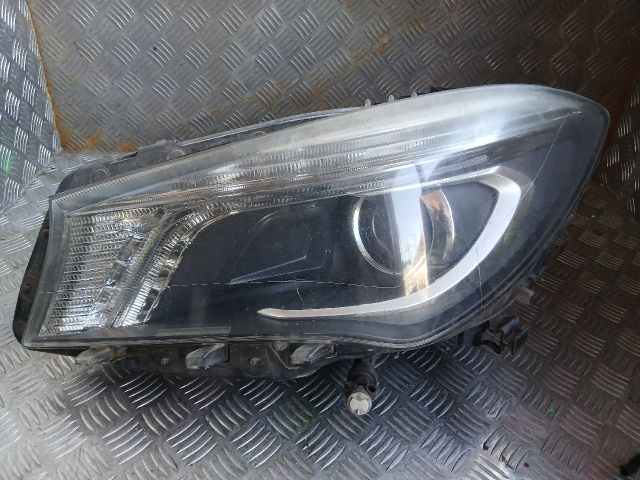 bontott MERCEDES-BENZ CLA Bal Xenon Fényszóró