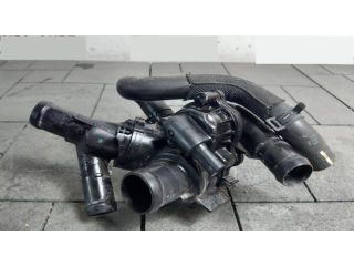 bontott MERCEDES-BENZ CLA Hengerfej Vízkivezető