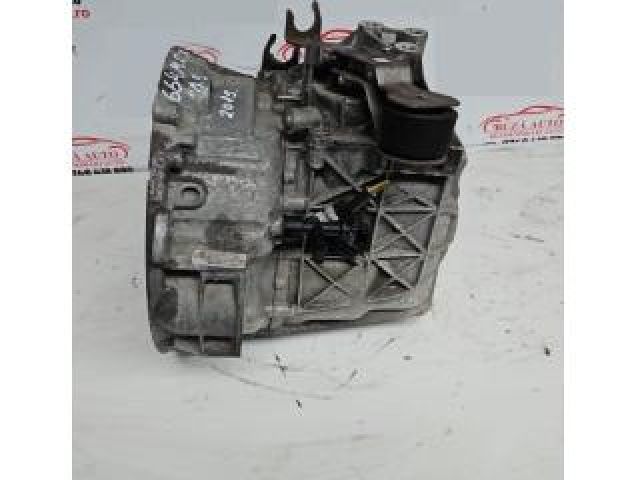 bontott MERCEDES-BENZ CLA Váltó (Mechanikus)