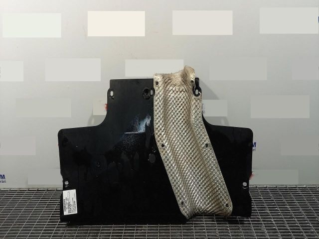 bontott MERCEDES-BENZ CLA Alsó Motorburkolat