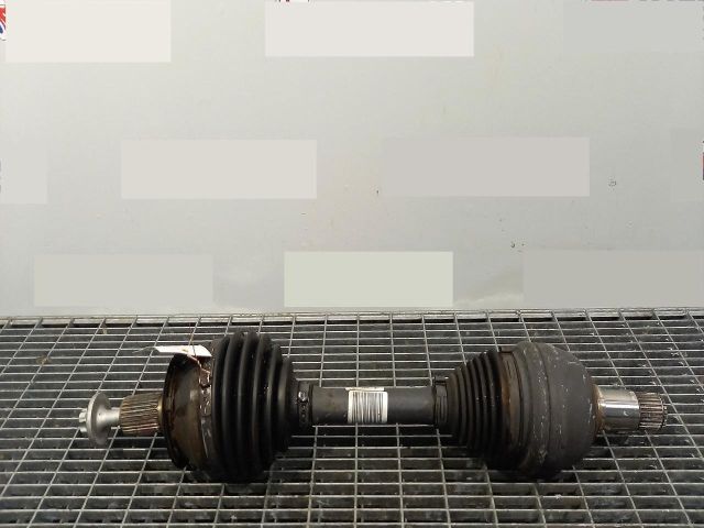 bontott MERCEDES-BENZ CLA Bal Féltengely