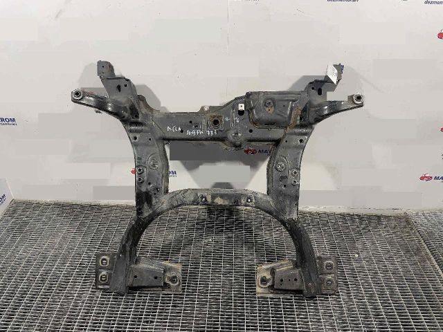 bontott MERCEDES-BENZ CLA Első Bölcső