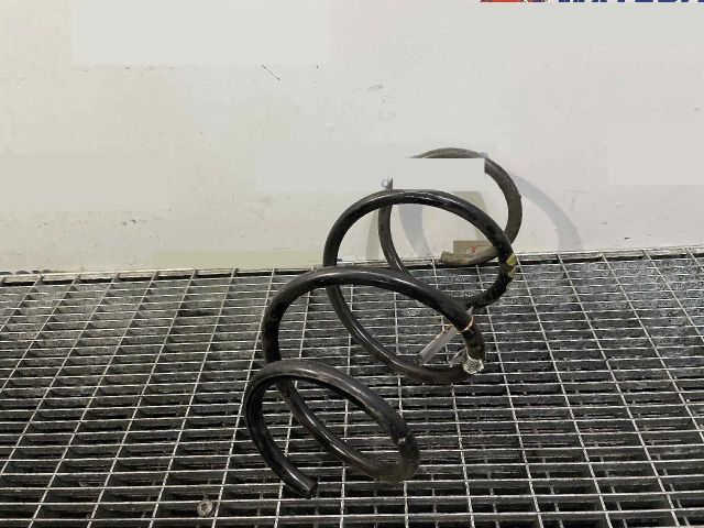 bontott MERCEDES-BENZ CLA Első Rugó