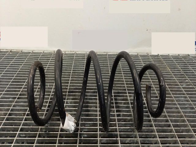 bontott MERCEDES-BENZ CLA Hátsó Rugó