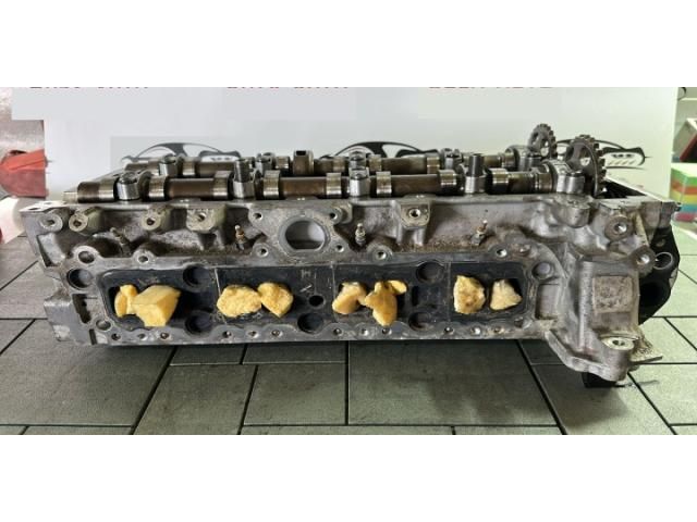 bontott MERCEDES-BENZ CLA Hengerfej