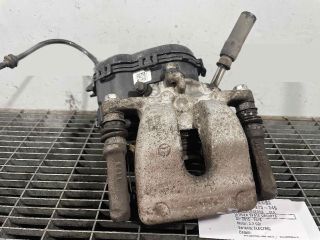 bontott MERCEDES-BENZ CLA Jobb hátsó Féknyereg Munkahengerrel