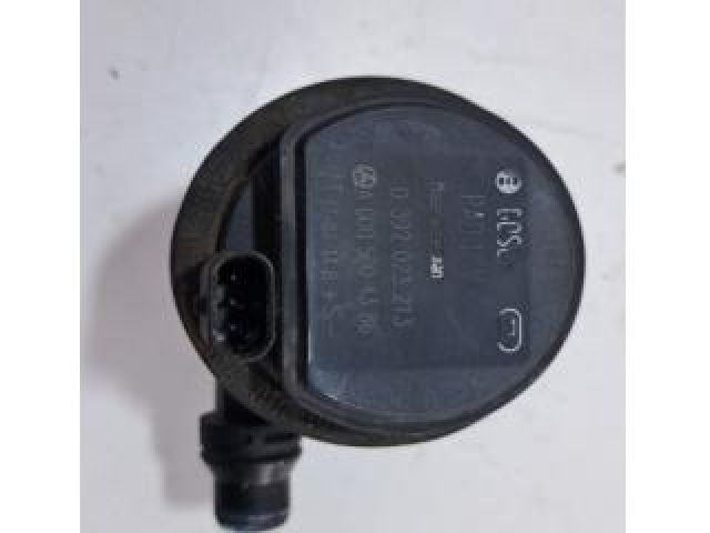 bontott MERCEDES-BENZ CLA Vízpumpa