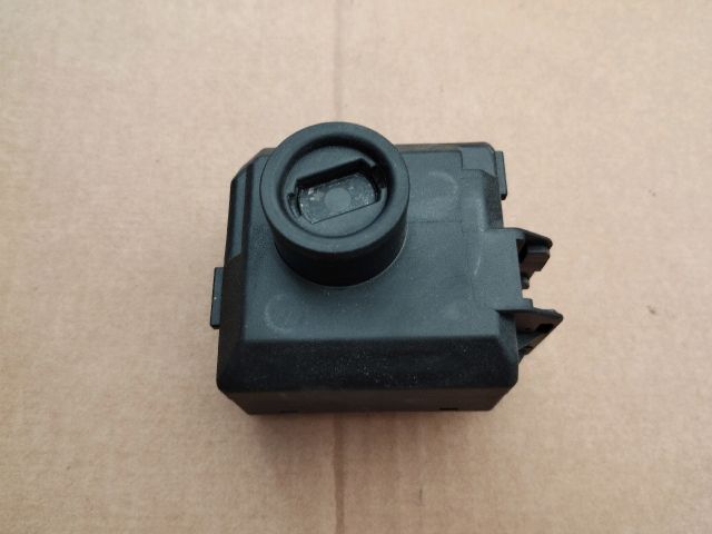 bontott MERCEDES-BENZ CLA Gyújtáskapcsoló