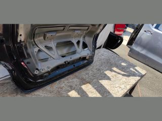 bontott MERCEDES-BENZ CLA Csomagtérajtó (Üres lemez)