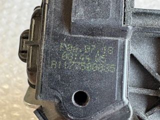 bontott MERCEDES-BENZ CLA Csomagtérajtó Zárszerkezet