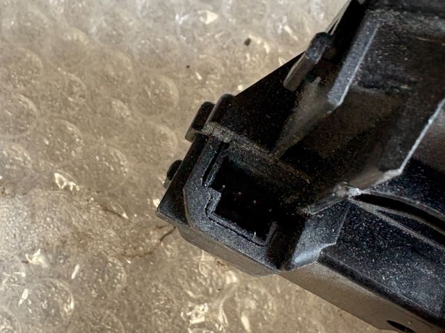 bontott MERCEDES-BENZ CLA Csomagtérajtó Zárszerkezet