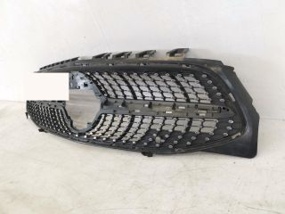 bontott MERCEDES-BENZ CLA Első Lökhárító Alsó Középső Díszrács