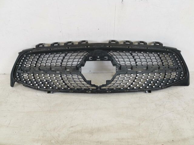 bontott MERCEDES-BENZ CLA Első Lökhárító Alsó Középső Díszrács