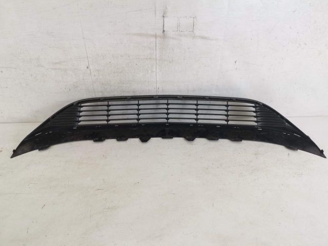 bontott MERCEDES-BENZ CLA Első Lökhárító Alsó (Műanyag)