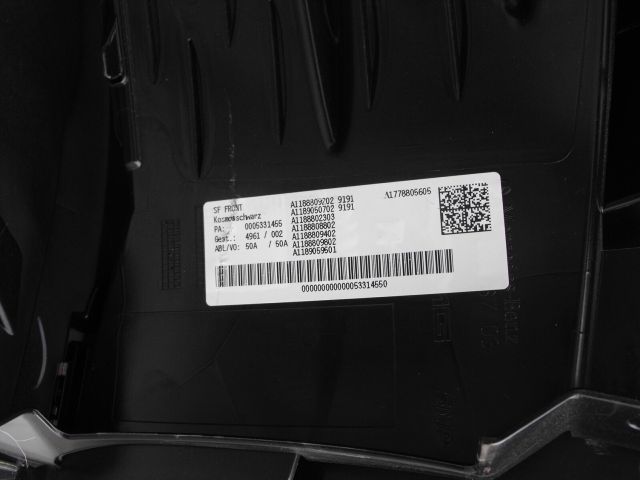 bontott MERCEDES-BENZ CLA Első Lökhárító (Részeivel)