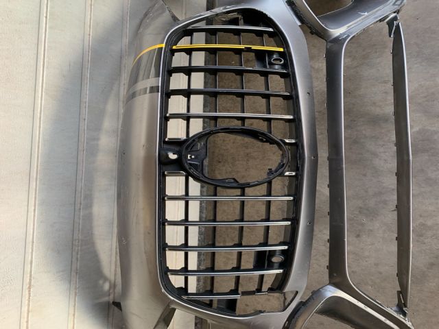 bontott MERCEDES-BENZ CLA Első Lökhárító (Üresen)