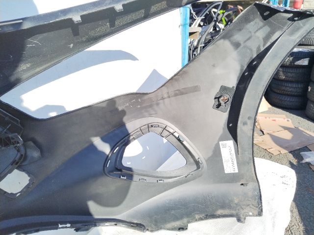 bontott MERCEDES-BENZ CLA Első Lökhárító (Üresen)