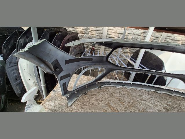 bontott MERCEDES-BENZ CLA Első Lökhárító (Üresen)