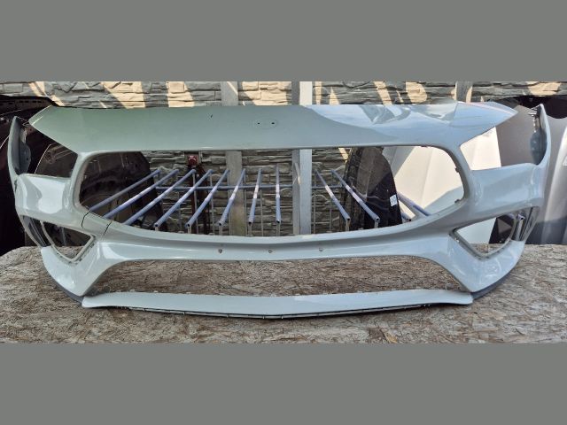 bontott MERCEDES-BENZ CLA Első Lökhárító (Üresen)