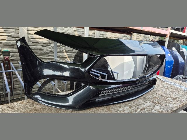 bontott MERCEDES-BENZ CLA Első Lökhárító (Üresen)