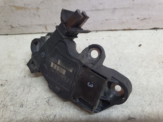 bontott MERCEDES-BENZ CLA Generátor Elektronika