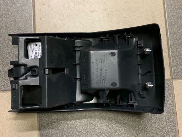 bontott MERCEDES-BENZ CLA Hátsó Hamutartó