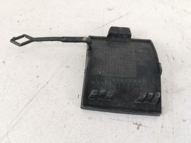 bontott MERCEDES-BENZ CLA Hátsó Vonószem Burkolat