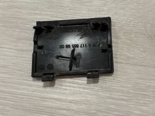 bontott MERCEDES-BENZ CLA Hátsó Vonószem Burkolat