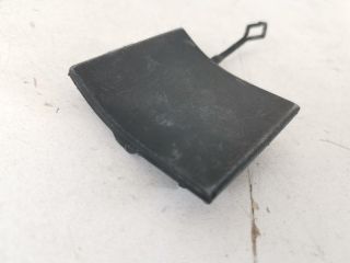 bontott MERCEDES-BENZ CLA Hátsó Vonószem Burkolat