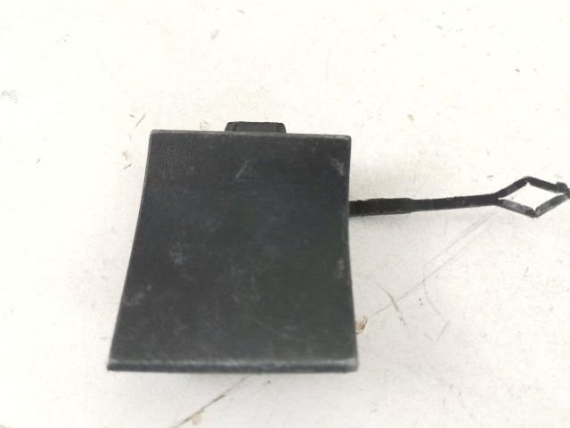 bontott MERCEDES-BENZ CLA Hátsó Vonószem Burkolat