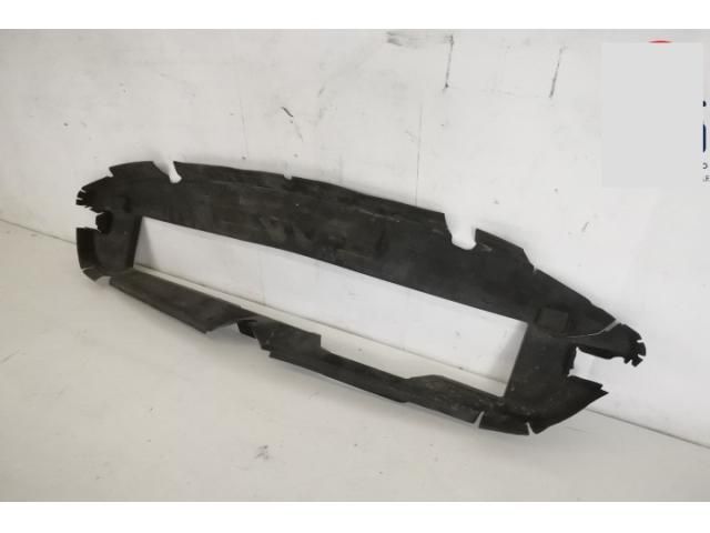 bontott MERCEDES-BENZ CLA Hűtő Légterelő