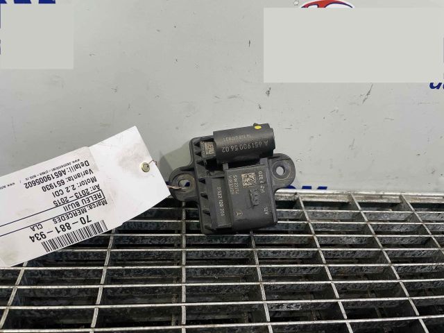 bontott MERCEDES-BENZ CLA Izzító Relé