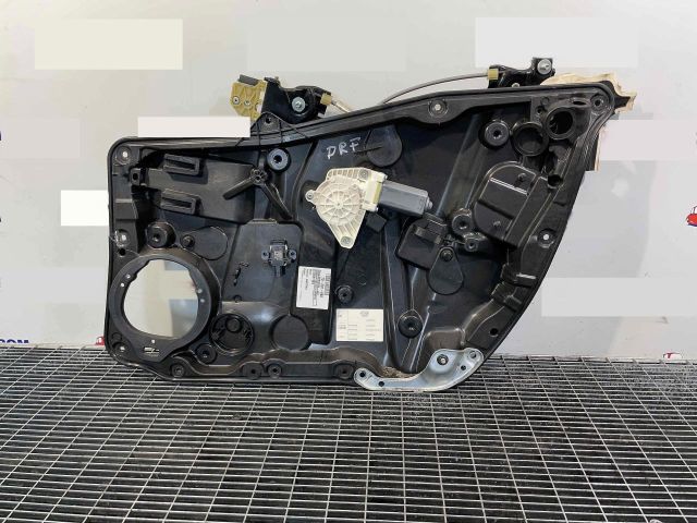 bontott MERCEDES-BENZ CLA Jobb első Ablakemelő Szerkezet (Elektromos)