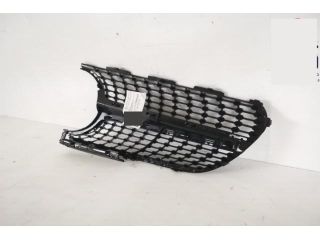 bontott MERCEDES-BENZ CLA Jobb első Lökhárító Díszléc