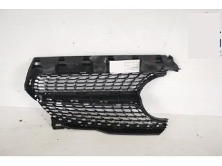 bontott MERCEDES-BENZ CLA Jobb első Lökhárító Díszléc