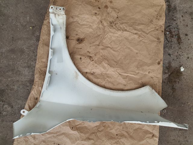 bontott MERCEDES-BENZ CLA Jobb első Sárvédő