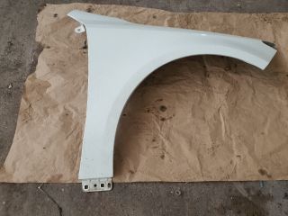 bontott MERCEDES-BENZ CLA Jobb első Sárvédő