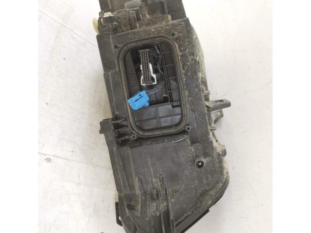 bontott MERCEDES-BENZ CLA Jobb Fényszóró