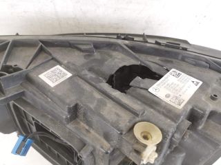 bontott MERCEDES-BENZ CLA Jobb Fényszóró