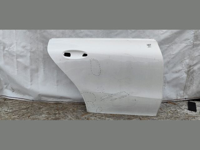 bontott MERCEDES-BENZ CLA Jobb hátsó Ajtó (Üres lemez)