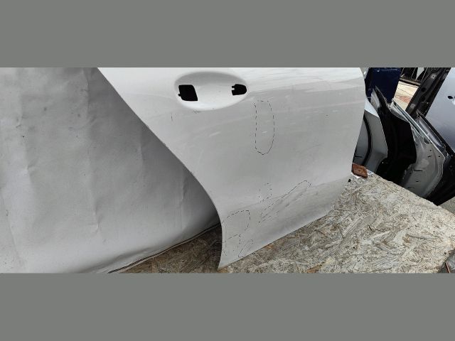 bontott MERCEDES-BENZ CLA Jobb hátsó Ajtó (Üres lemez)