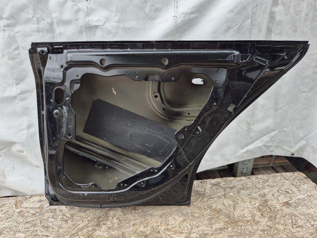 bontott MERCEDES-BENZ CLA Jobb hátsó Ajtó (Üres lemez)