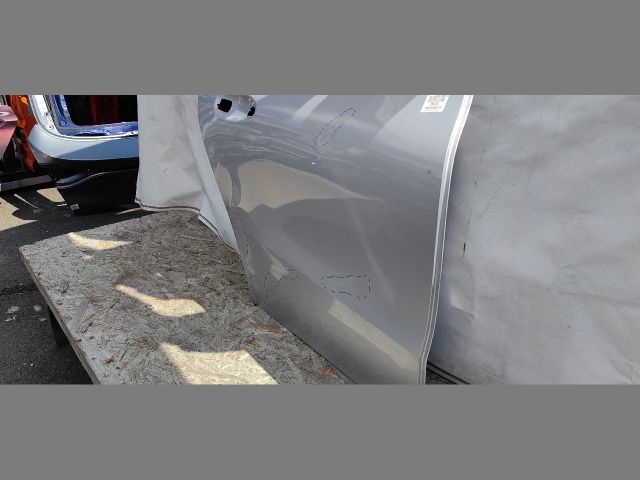 bontott MERCEDES-BENZ CLA Jobb hátsó Ajtó (Üres lemez)