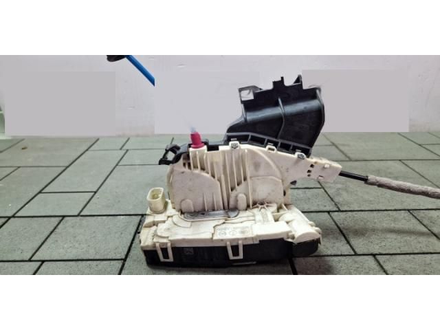 bontott MERCEDES-BENZ CLA Jobb hátsó Ajtózár