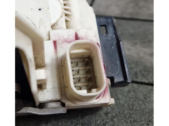 bontott MERCEDES-BENZ CLA Jobb hátsó Ajtózár