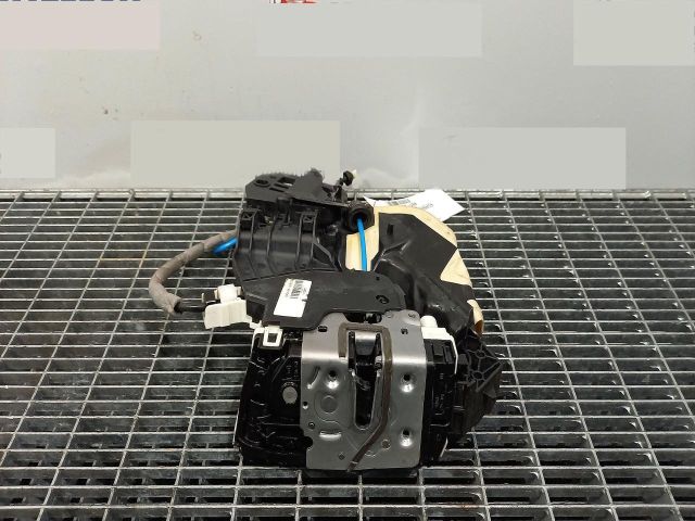 bontott MERCEDES-BENZ CLA Jobb hátsó Ajtózár