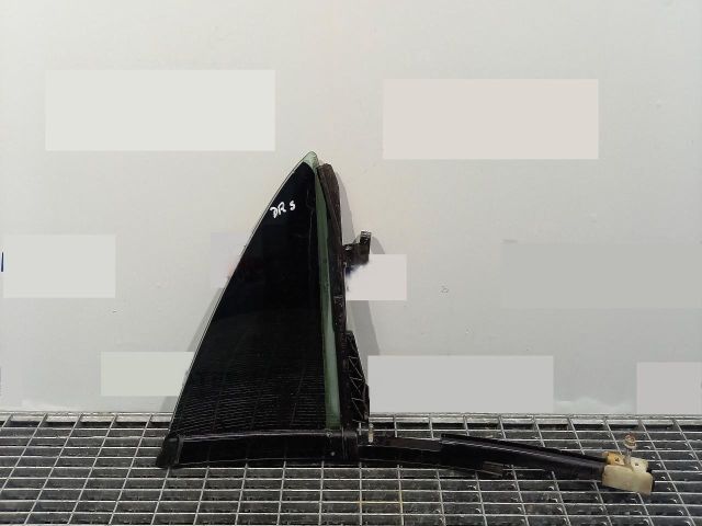 bontott MERCEDES-BENZ CLA Jobb hátsó Fixüveg (Ajtóban)