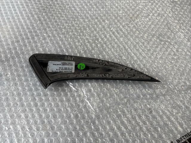 bontott MERCEDES-BENZ CLA Jobb hátsó Lökhárító Díszléc